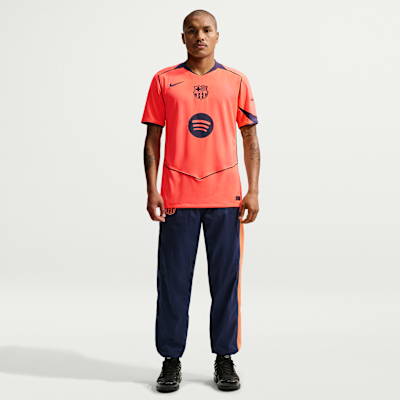 NIKE公式】FC バルセロナ 2025/26 スタジアム サード メンズ ナイキ
